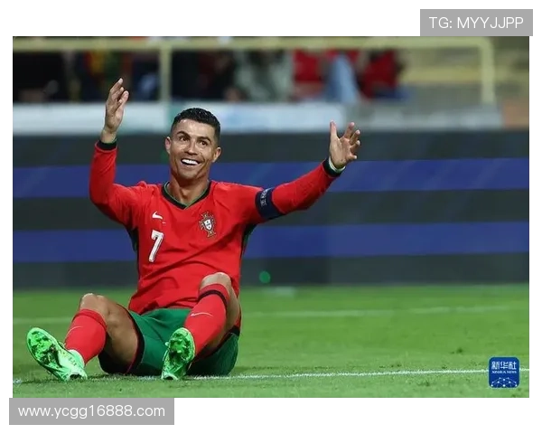 当今足坛璀璨明星盘点现存足球巨星及其成就一览