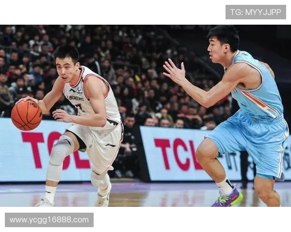 成都篮球队与武汉篮球队赛后复盘分析速度对抗的关键因素与影响